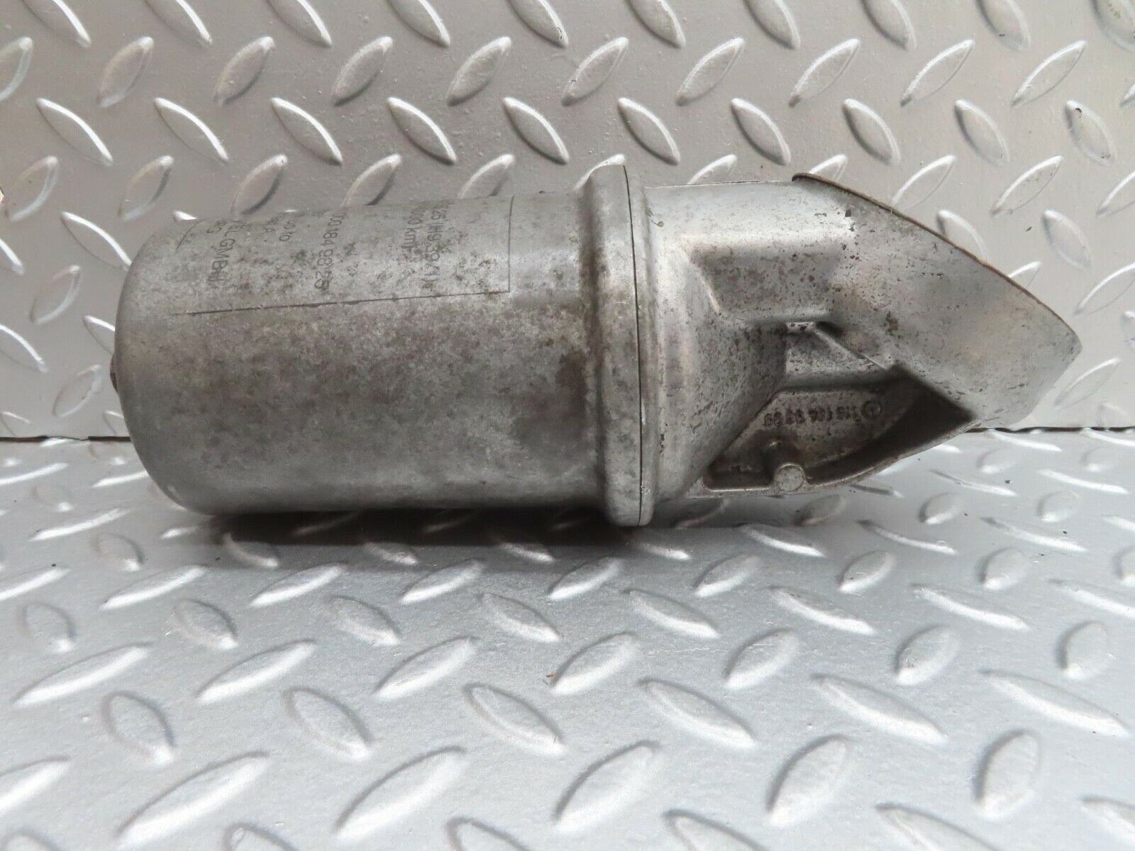 13714 Mercedes-Benz R107 450SL Oil Filter Housing 1161840309