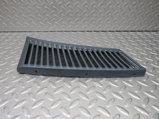 R107 SL air intake grill right side used OEM