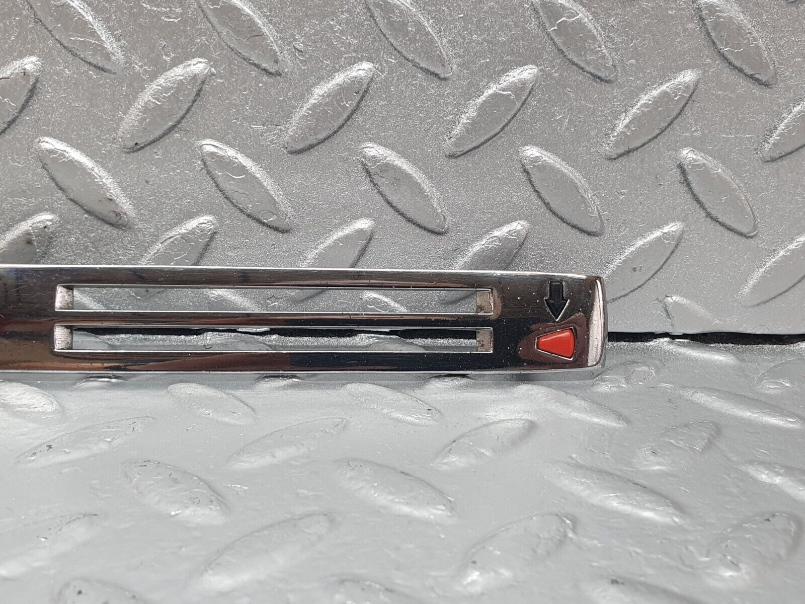 43350 Mercedes-Benz W108 280SE Dash Centre Heater Control Chrome