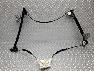 R230 front right power window regulator used OEM