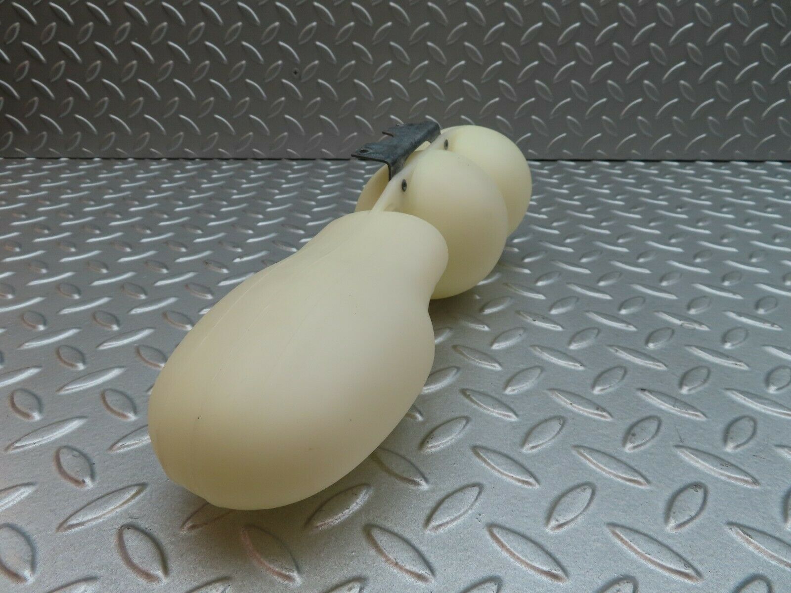 4977 Mercedes-Benz R107 350SL Vacuum Reservoir