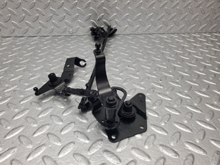 46724 Mercedes-Benz C123 280CE Coupe Throttle Linkage