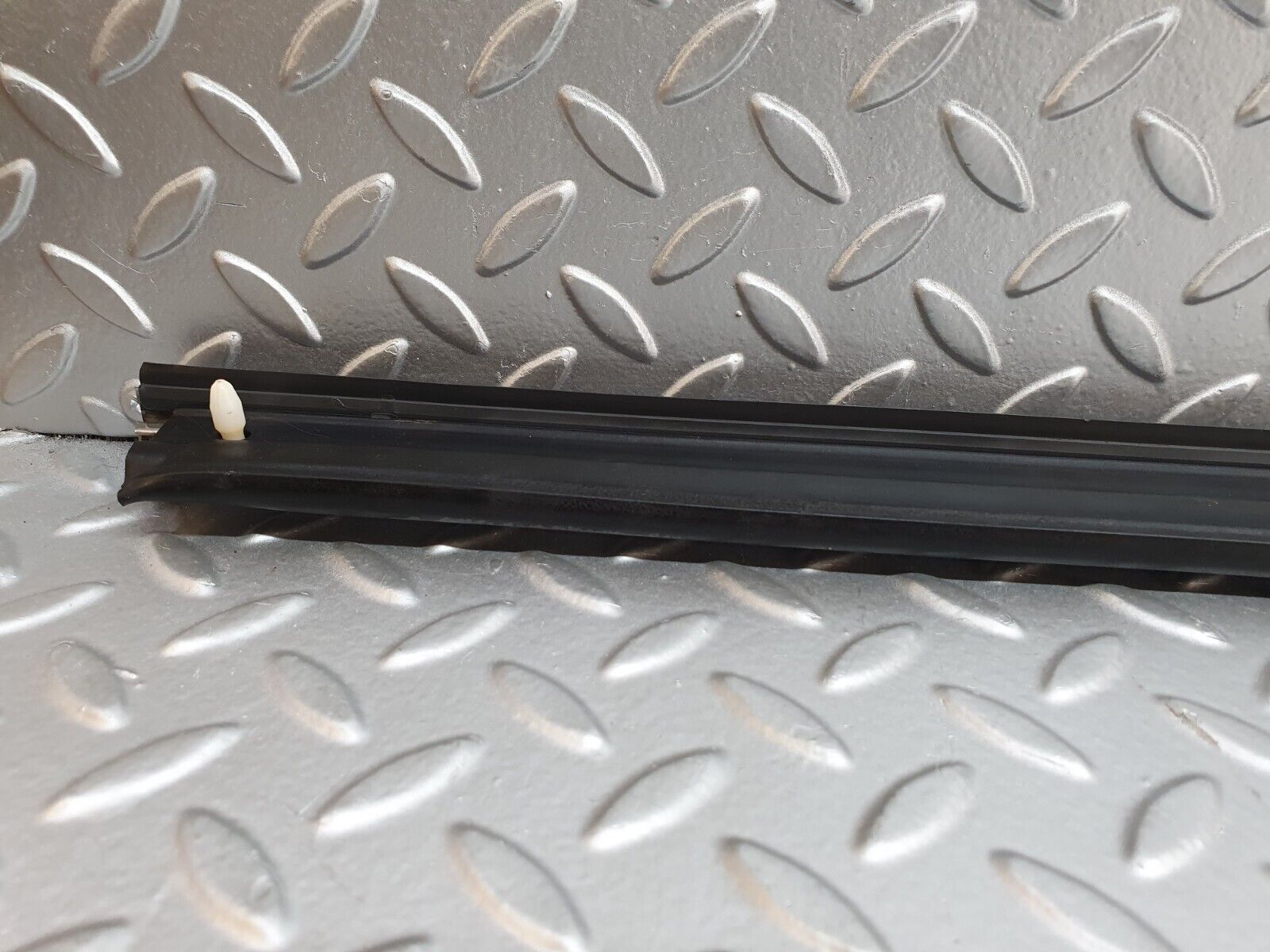 41710 Mercedes-Benz W124 200E Door Lower Sealing Rubber Trim Right