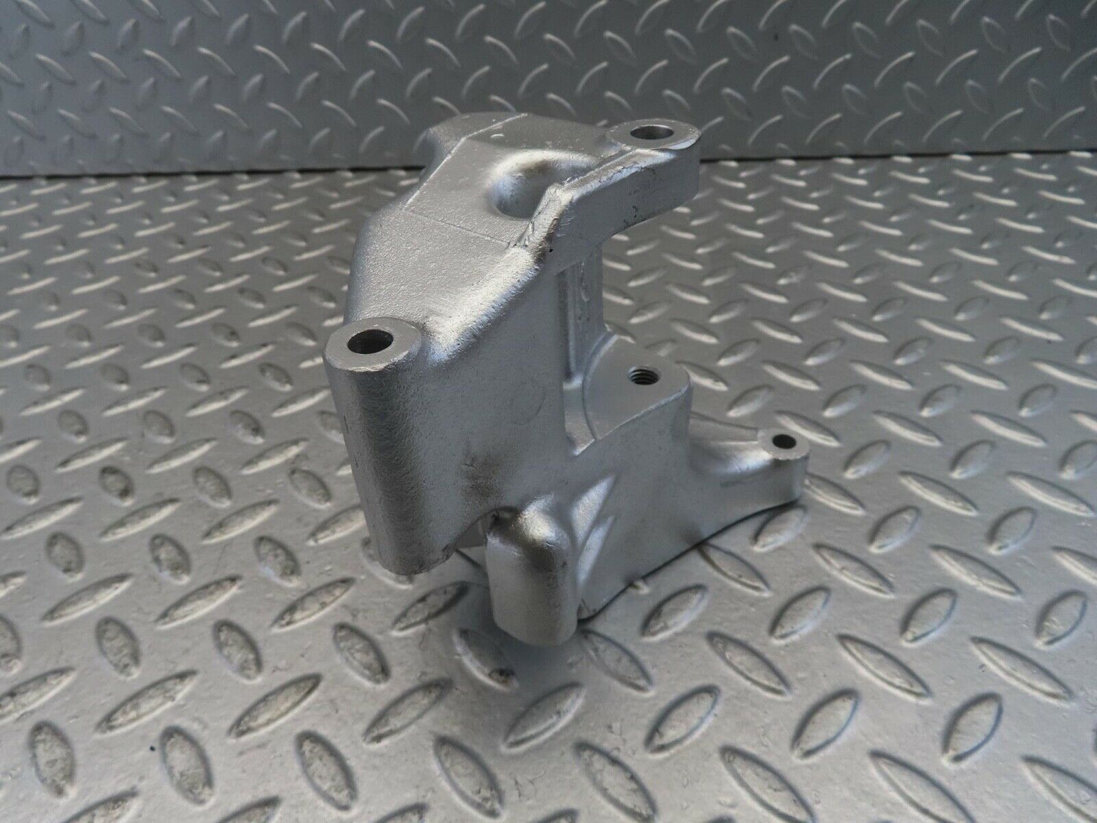 11028 Mercedes-Benz R107 W116 Alternator Generator Bracket 1161551135