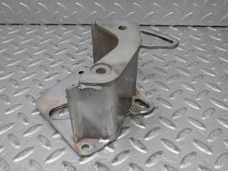 32850 Mercedes-Benz C107 R107 350 V8 Power Steering Pump Bracket