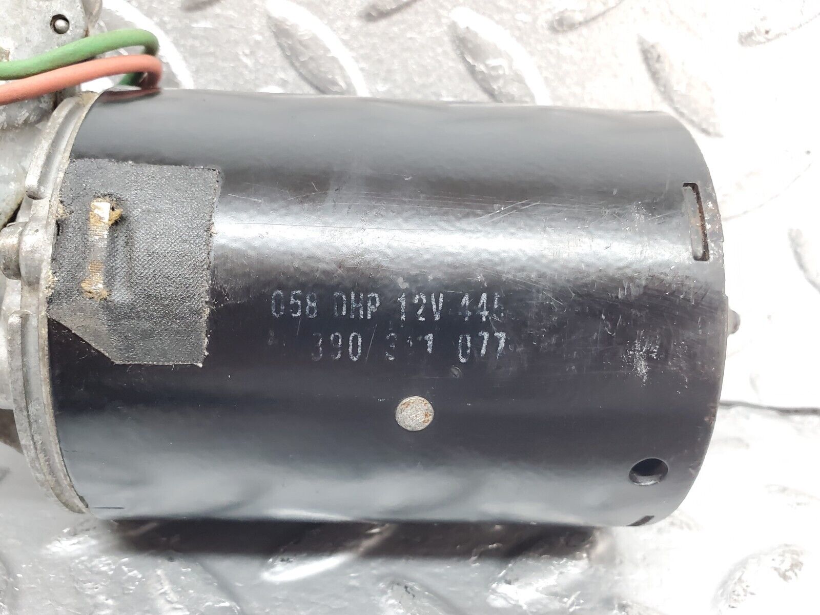 44424 Mercedes-Benz W123 280E Wiper Motor Bosch 0390341077