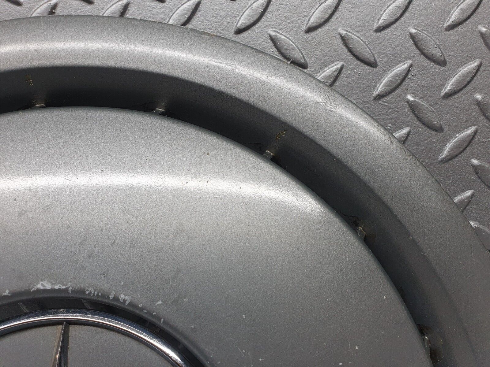 42880 Mercedes-Benz W201 190 2.0L Wheel Trim Hub Cap 14" 2014010324