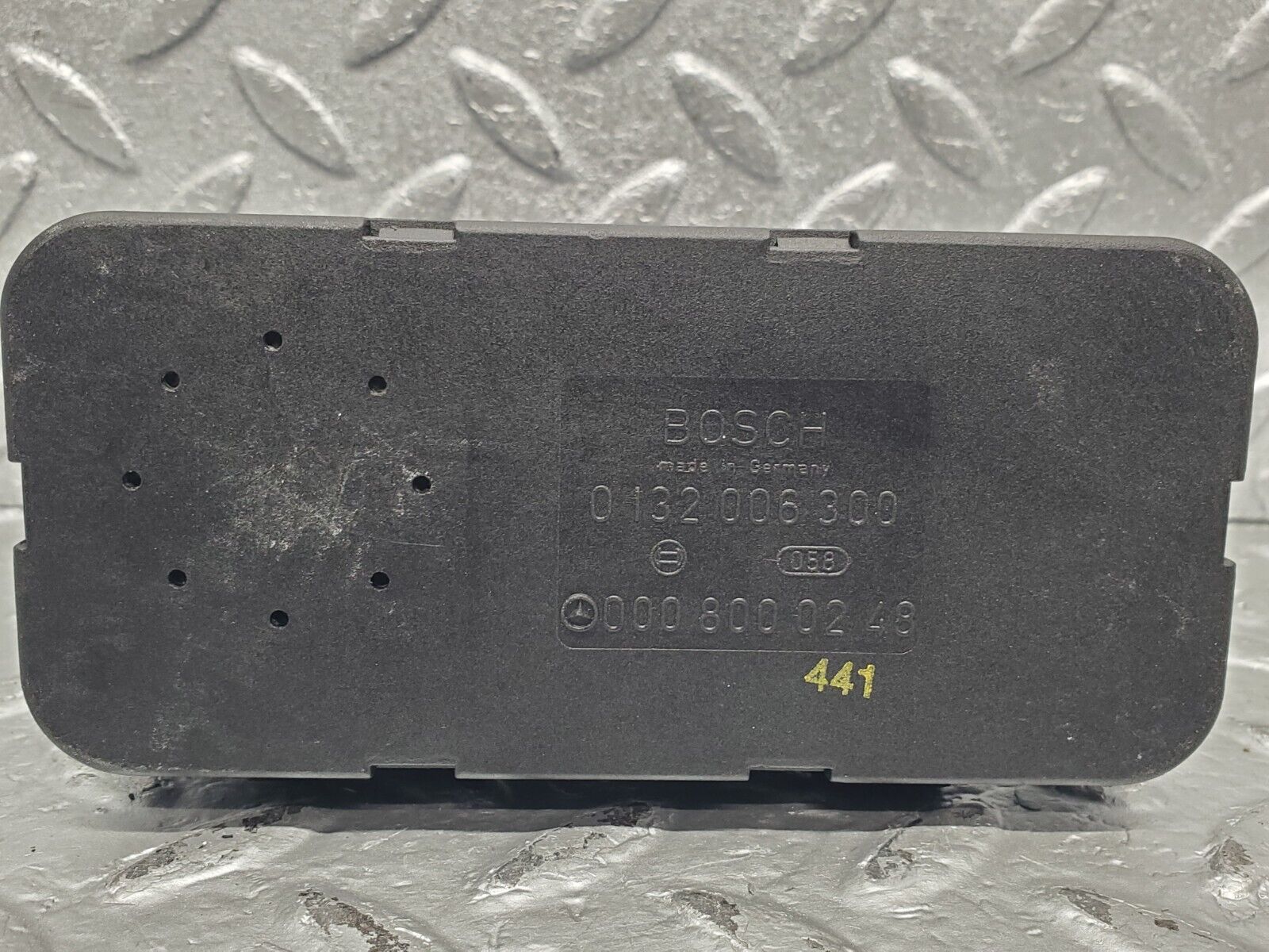 44047842