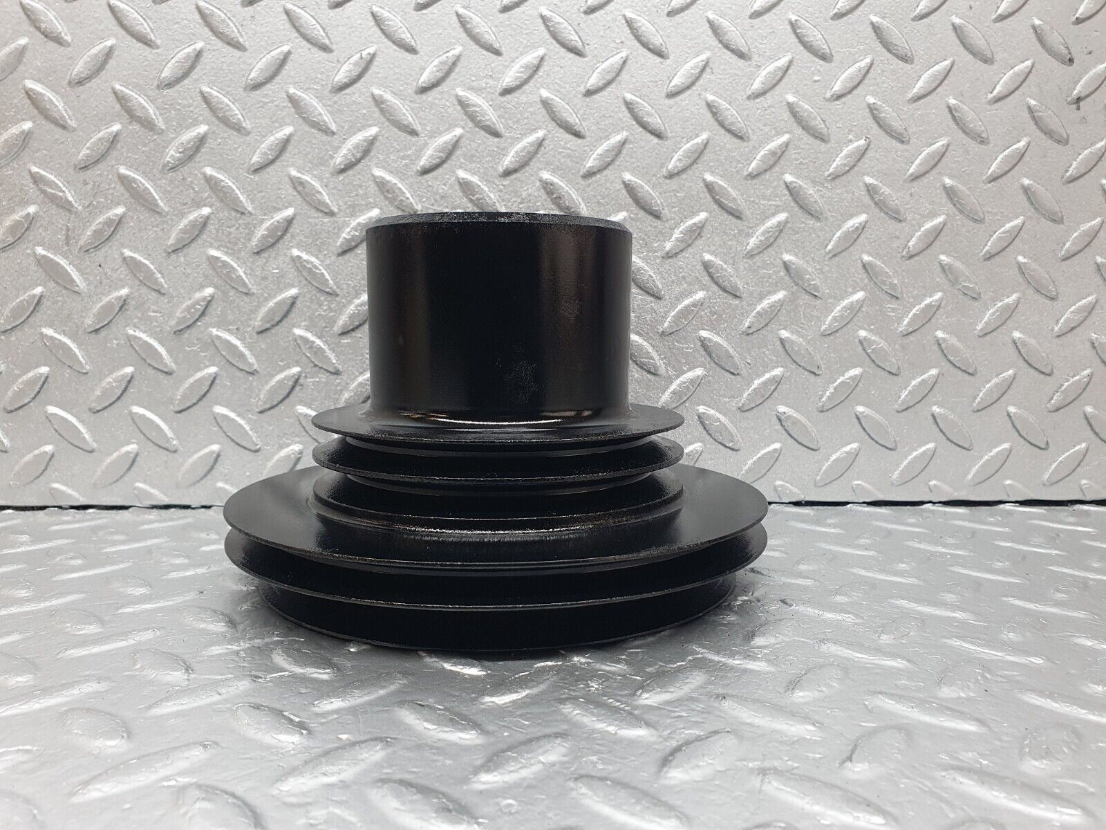 43590 Mercedes-Benz C126 380SEC Coupe Crankshaft Pulley