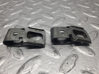 W126 Coupe injector bracket used OEM