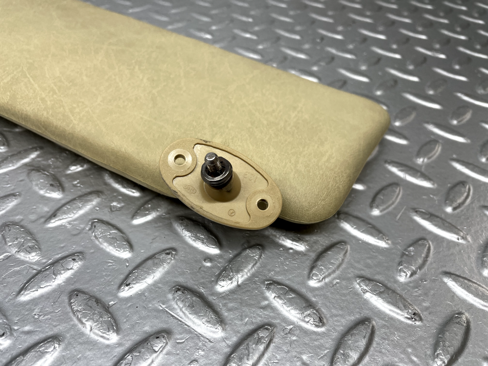 44257 Mercedes-Benz W123 280E Sun Visor Right Side Beige