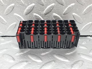 42099 Mercedes-Benz W202 C200 Fuse Box Fuse Holder 0015457901