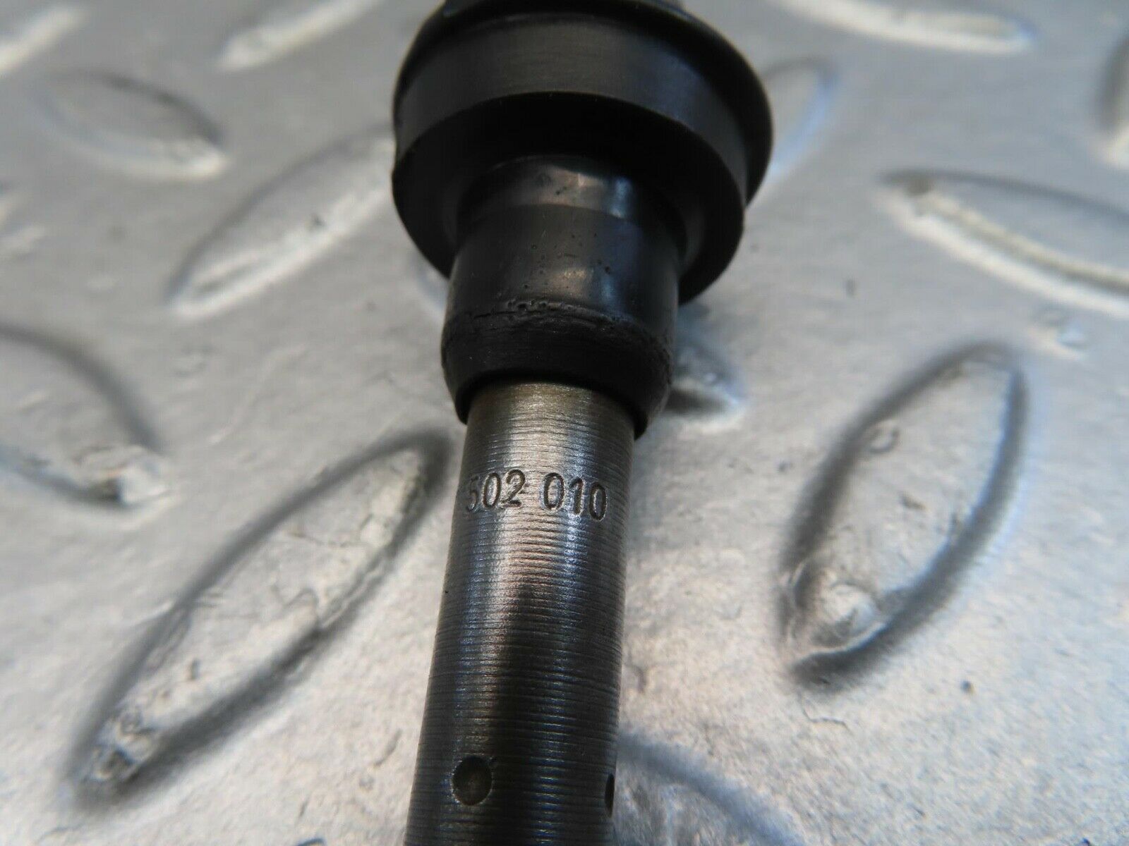 11038 Mercedes-Benz R107 W116 Fuel Injector Bosch 0437502010