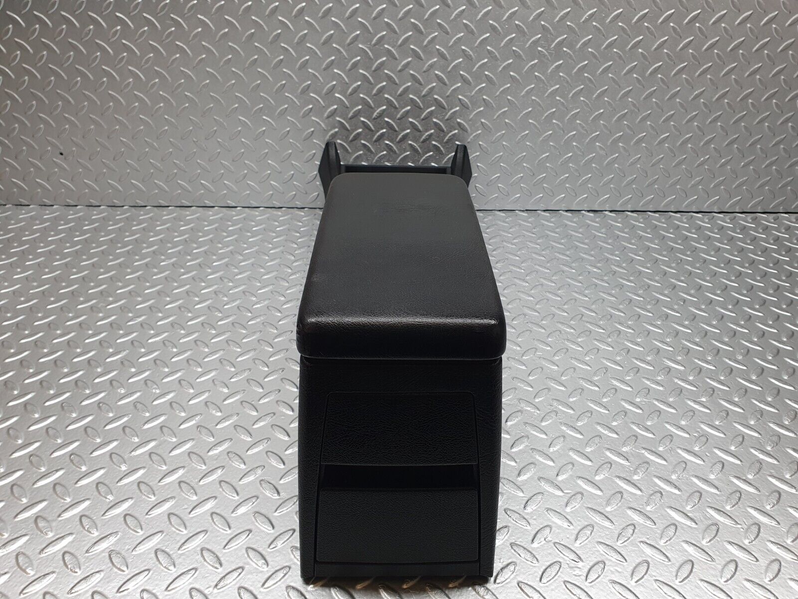 41966 Mercedes-Benz W202 C200 Centre Console Armrest Black 2026801279