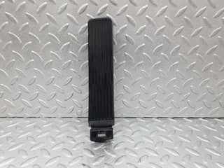 W126 Coupe accelerator pedal with rubber used OEM