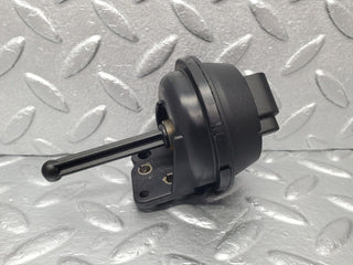 46933 Mercedes-Benz R129 320SL Coupe Vacuum Valve 1121410069