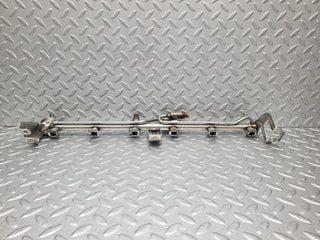 46173 Mercedes-Benz W124 280E Fuel Injector Rail With Pressure Regulator 0000781589