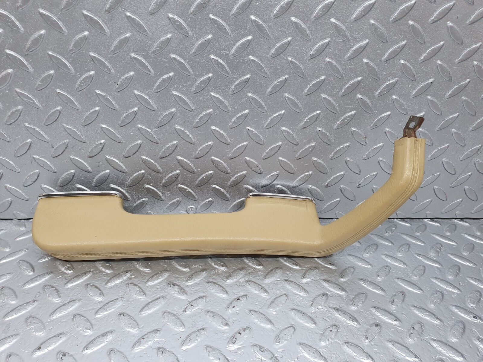 43890 Mercedes-Benz C123 230CE Coupe Front Left Interior Door Handle Beige 1239701701