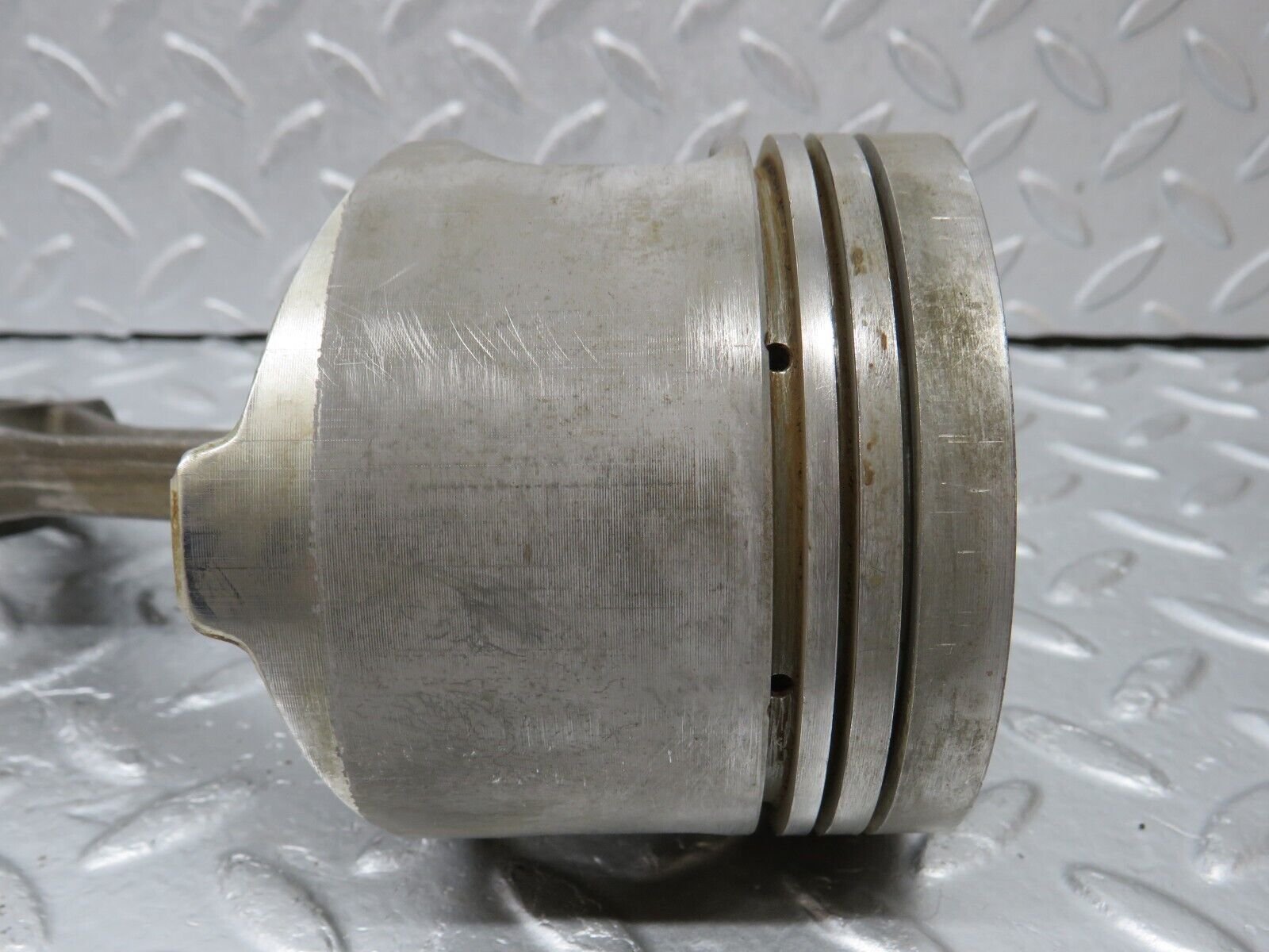 39305 Mercedes-Benz R107 500SL Piston With Connecting Rod 96,515mm