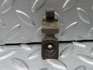 R107 SL valve rocker arm with retaining spring used OEM