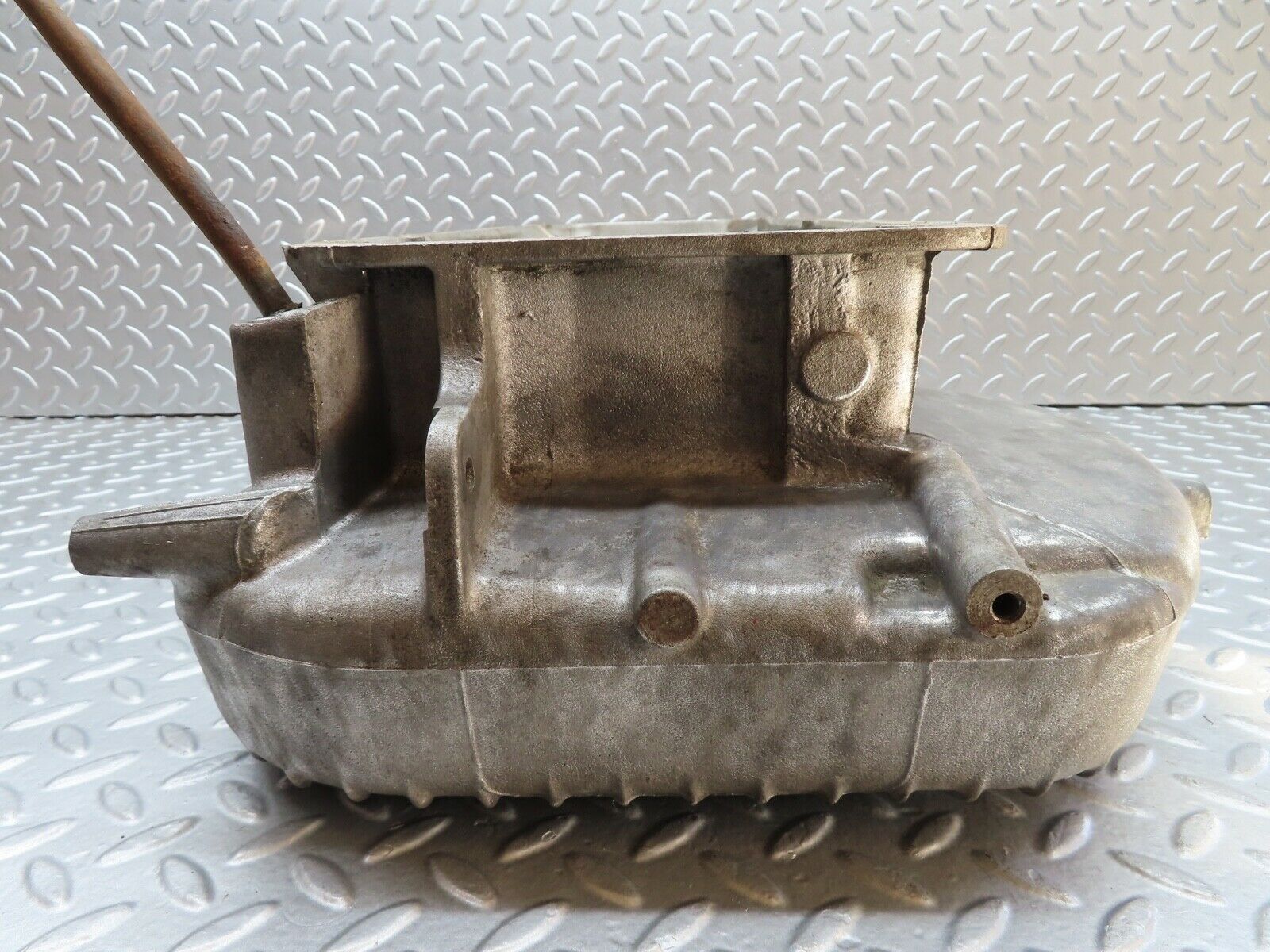 20756 Mercedes-Benz R107 450SL Oil Pan Oil Sump 1170100013