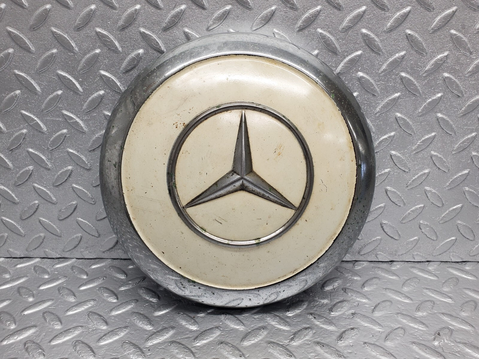 44523935