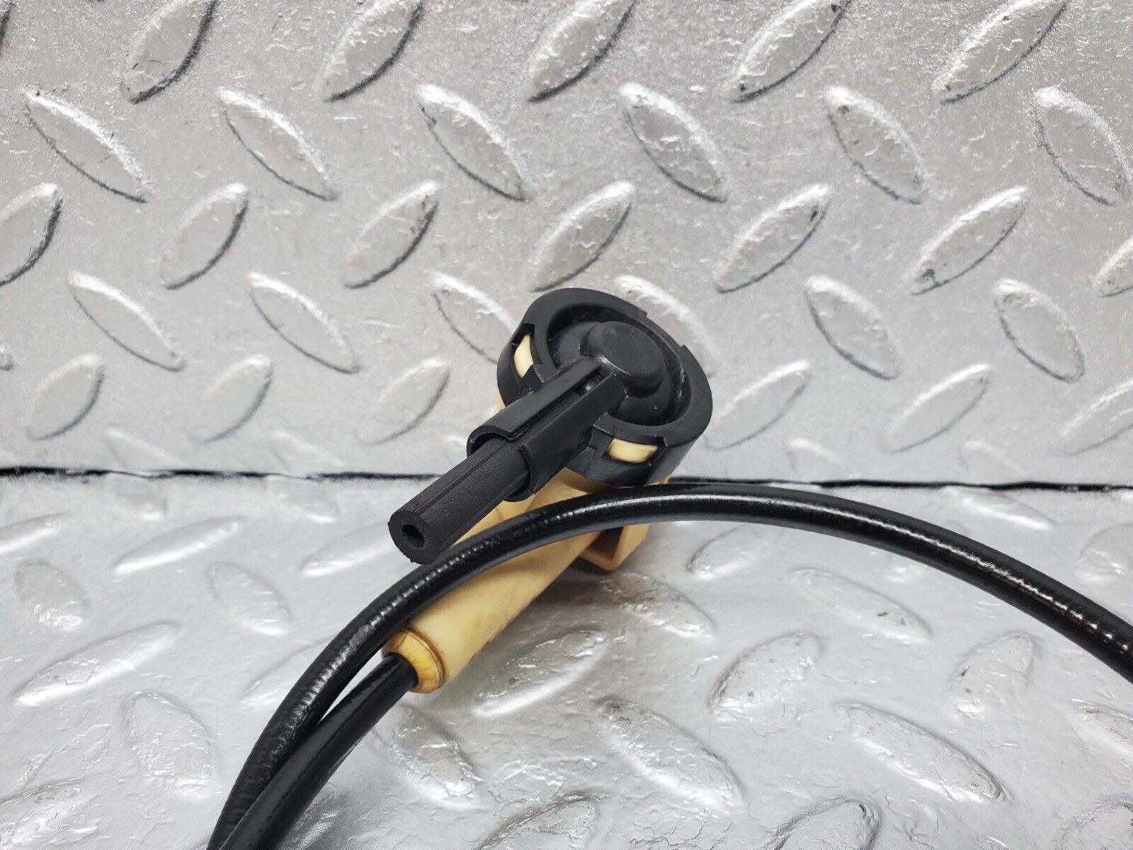 45497 Mercedes-Benz W124 260E Automatic Gearbox Cable 722.409