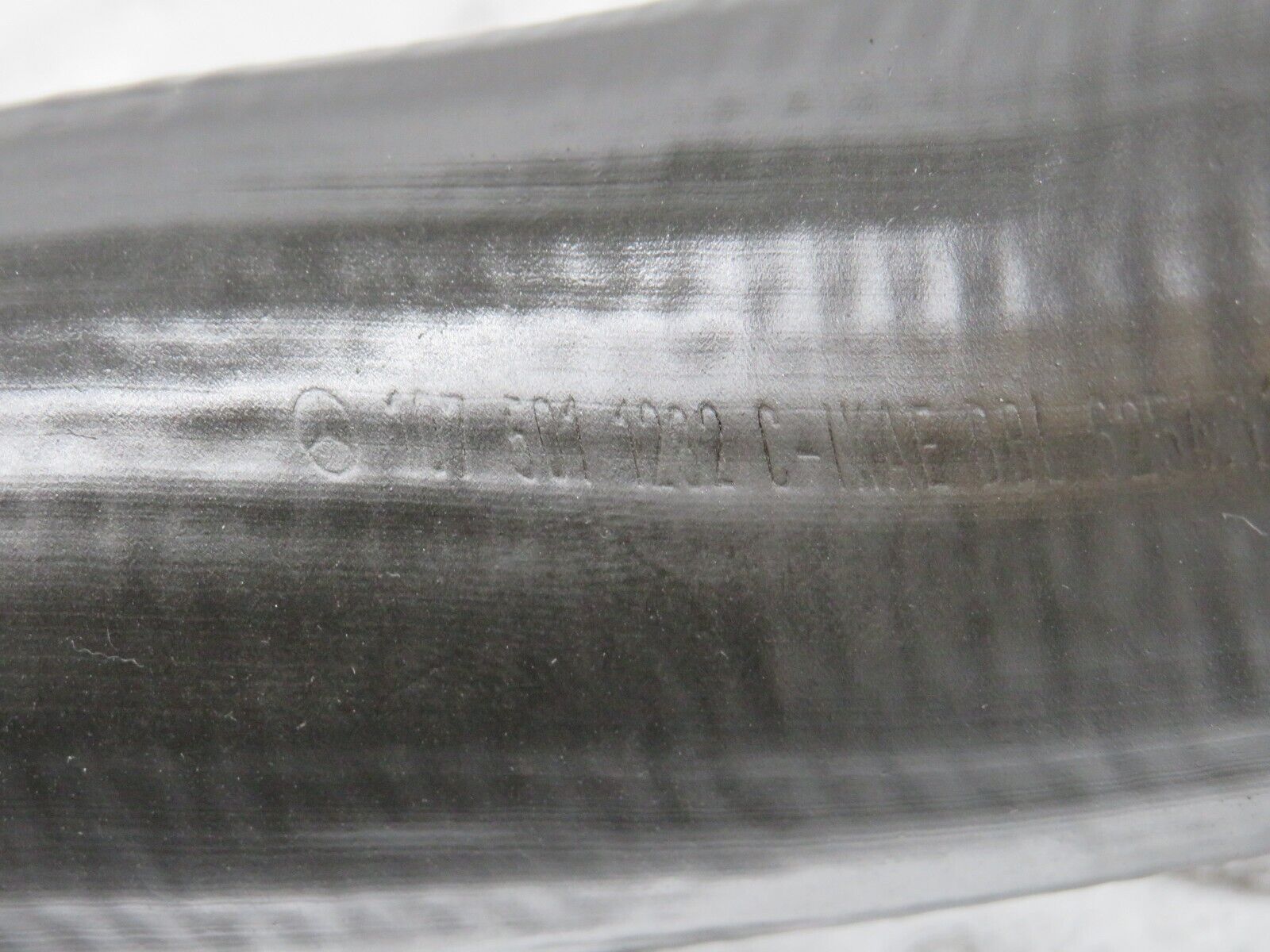 39177 Mercedes-Benz R107 500SL Radiator Hose Pipe 1075011262