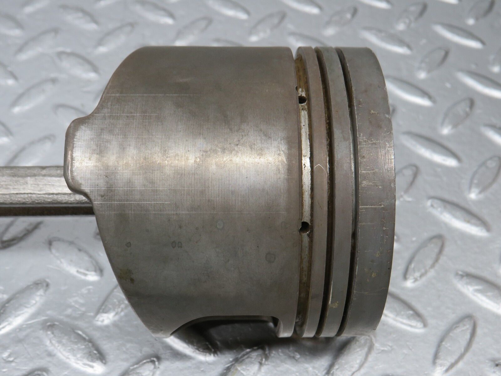 39307 Mercedes-Benz R107 500SL Piston With Connecting Rod 96,51mm