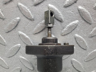 W112 idle regulator cylinder used OEM