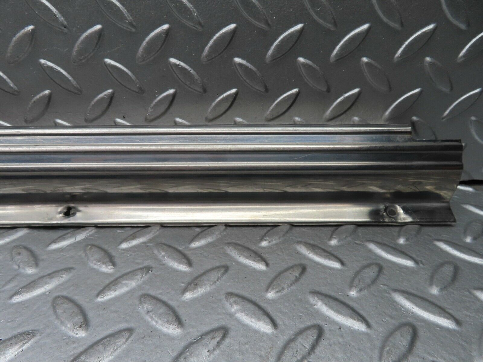 20762 Mercedes-Benz R107 450SL Left Door Sill Chrome