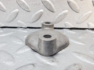 45353 Mercedes-Benz 280E M110.983 Engine Fuel Pump Cover 1140110032