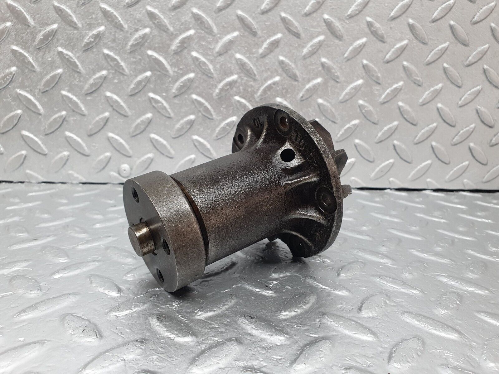 43344 Mercedes-Benz W108 280SE Water Pump 1102010110