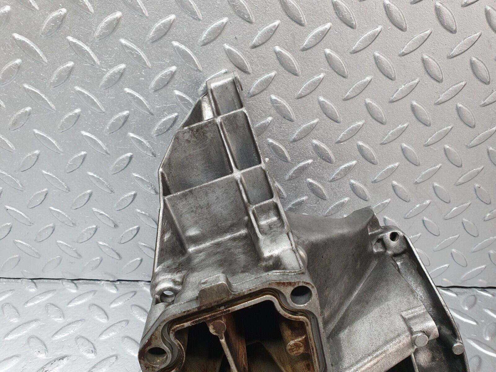 41943 Mercedes-Benz W202 C200 AC Compressor Support Bracket 1112361330