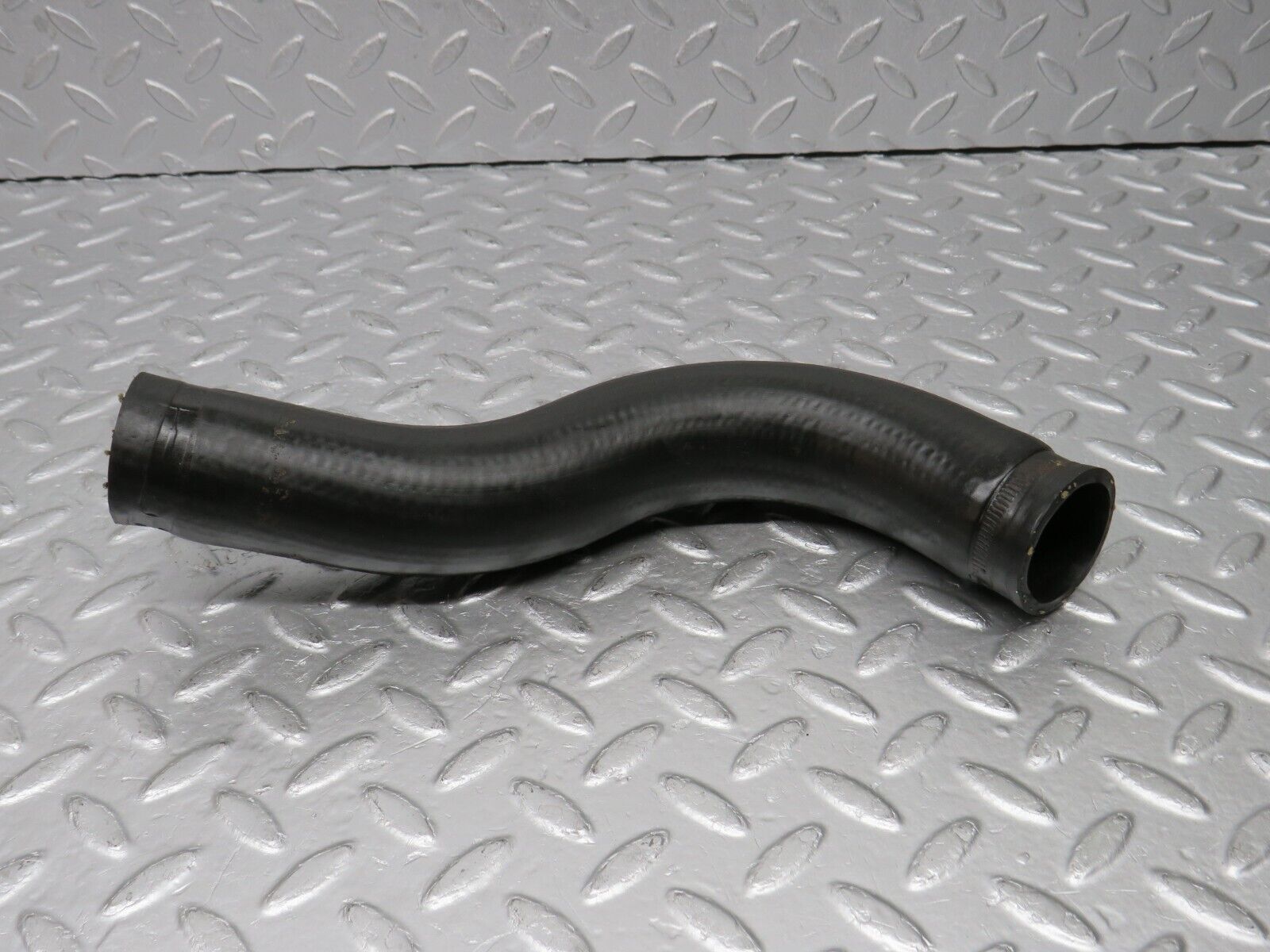 39178 Mercedes-Benz R107 500SL Radiator Hose Pipe 1265012082