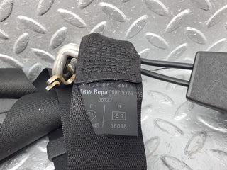 44839 Mercedes-Benz W124 220E Rear Seat Belt Set With Buckle 1248601286 1248608585 1248601696