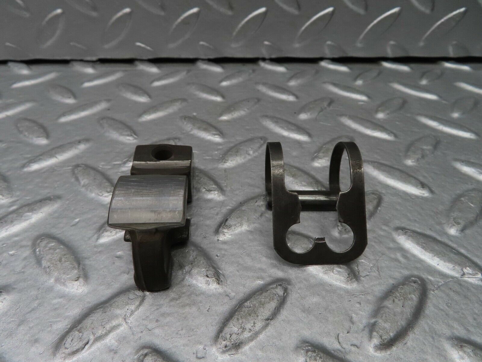 20716 Mercedes-Benz R107 450SL Valve Rocker Arm With Retaining Spring