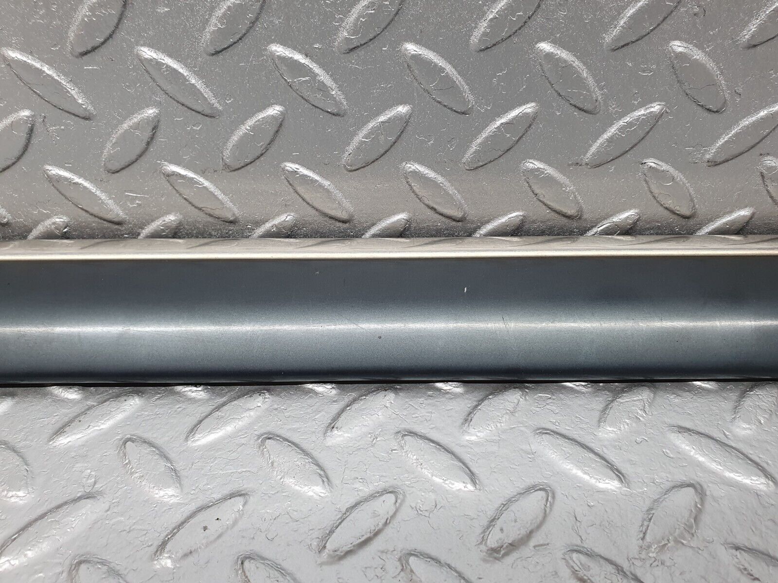 41806 Mercedes-Benz W202 C200 Rear Right Door Centre Moulding Trim 2026909862