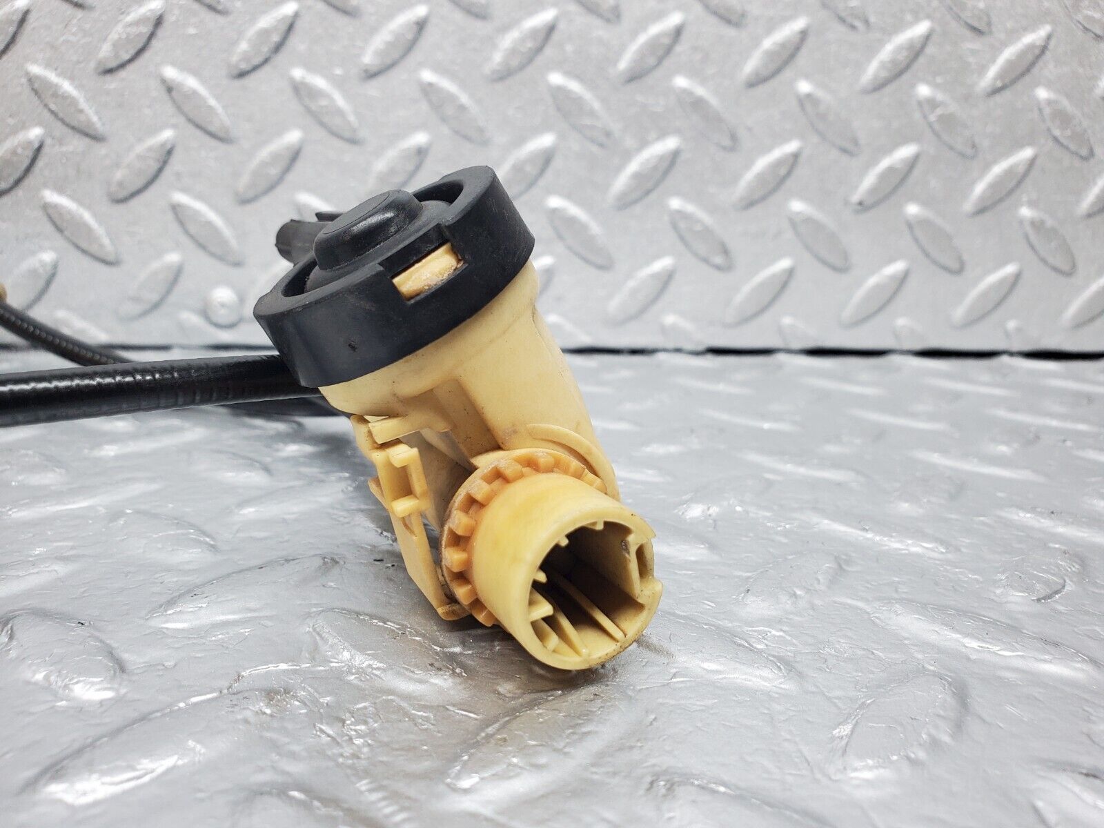 45497 Mercedes-Benz W124 260E Automatic Gearbox Cable 722.409