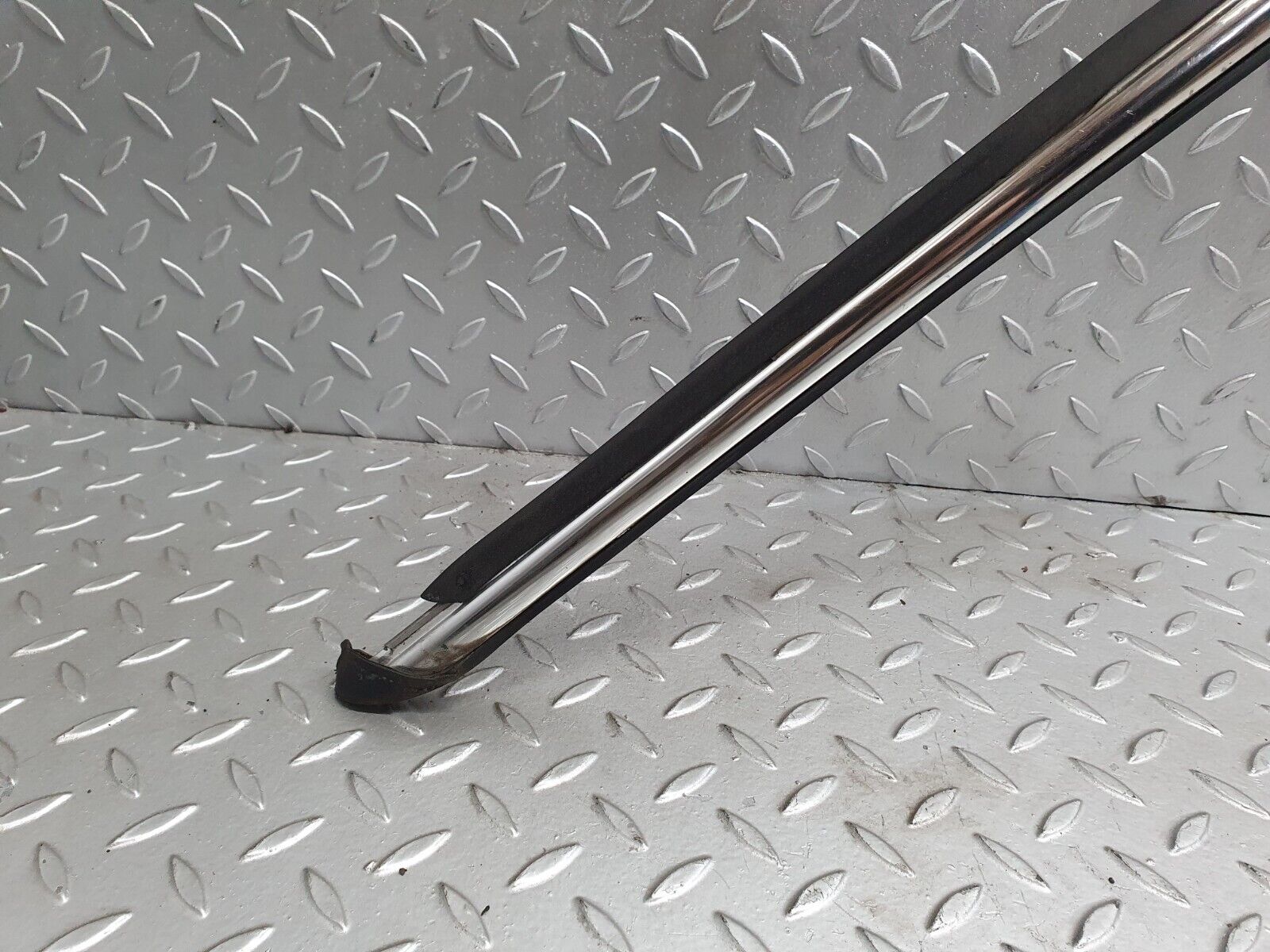 44199 Mercedes-Benz C123 230CE Coupe Roof Chrome Moulding Trim Left Side