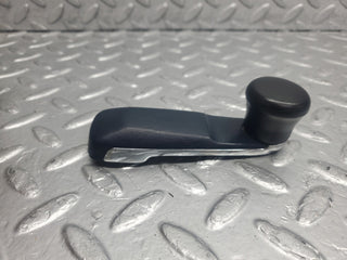 W123 window lifter crank handle blue used OEM