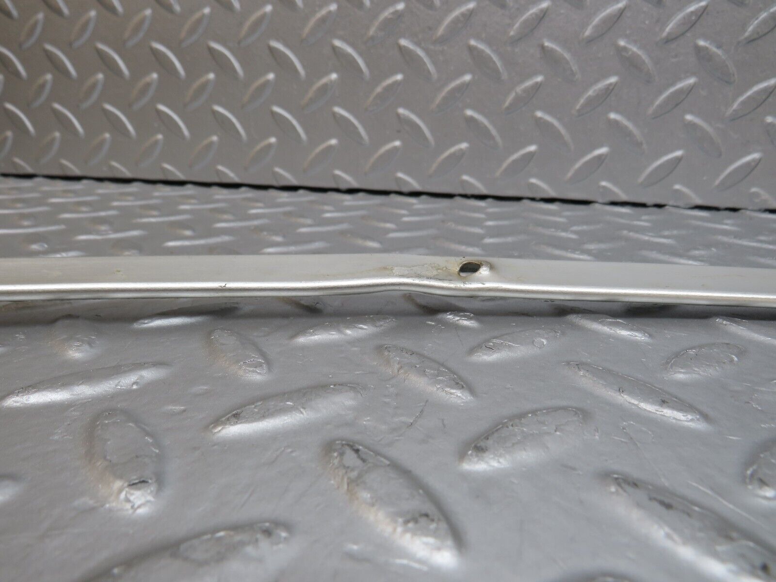 35623 Mercedes-Benz R107 280SL Hardtop Interior Roof Chrome