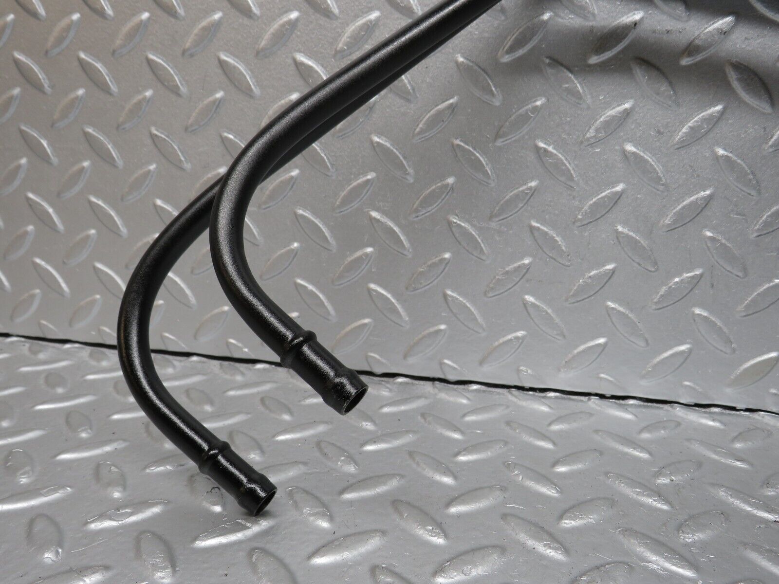 40122 Mercedes-Benz R107 350SL Power Steering Oil Cooler Pipe