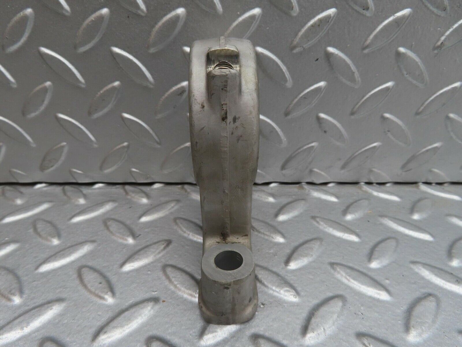 13732 Mercedes-Benz R107 450SL Camshaft Tower Bearing 1160512712