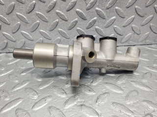 W201 Baby Benz brake master cylinder used OEM