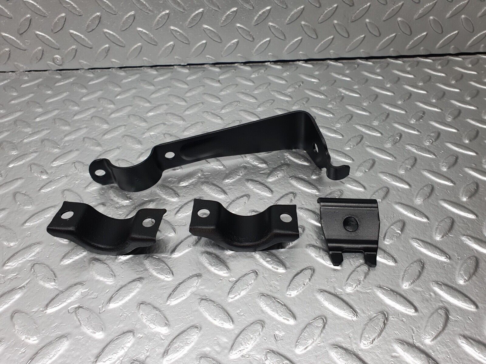 42981 Mercedes-Benz W201 190 Anti Roll Bar Holder Bracket Front Left