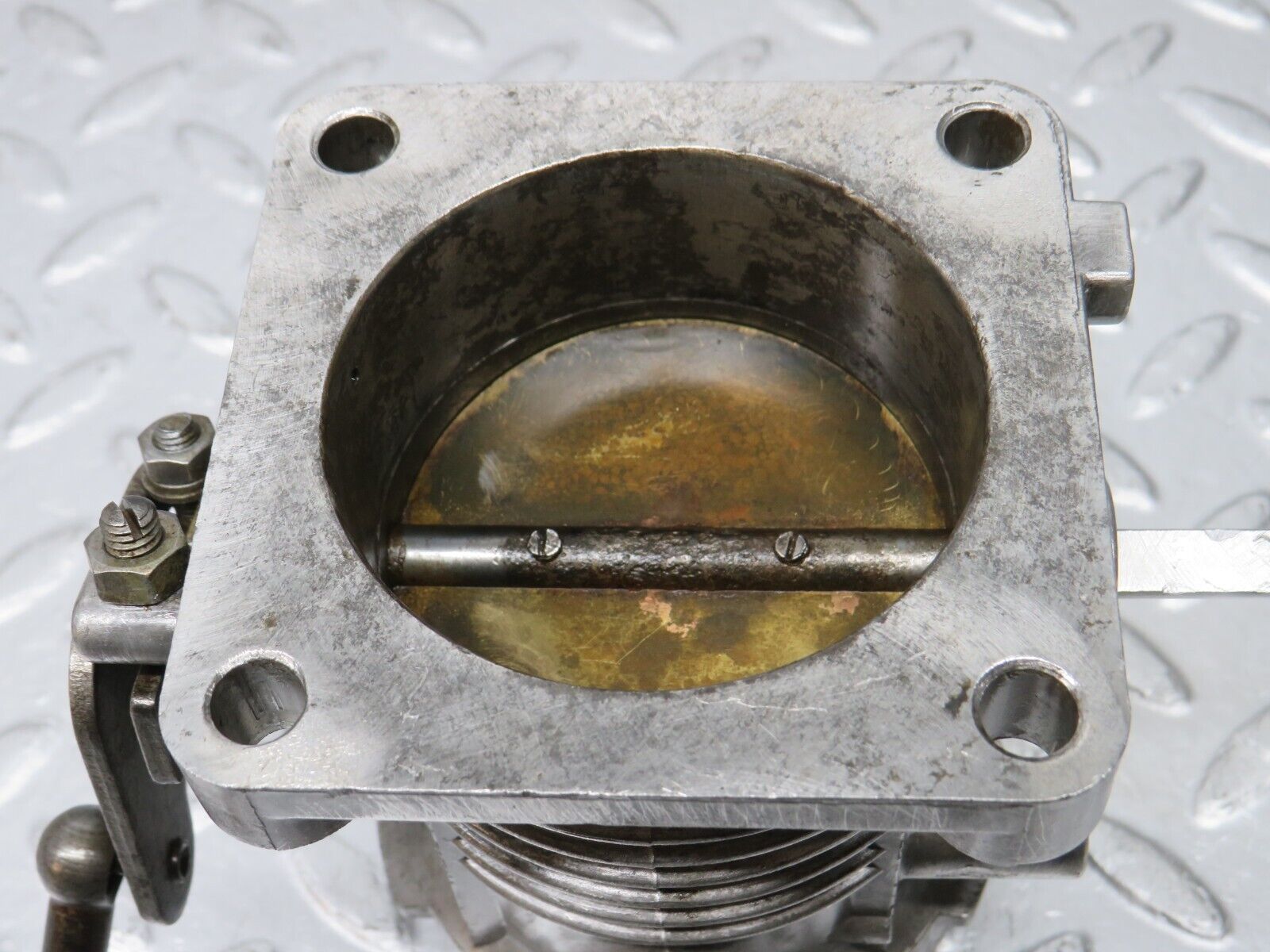 33073 Mercedes-Benz C107 R107 350 V8 Throttle Body Valve