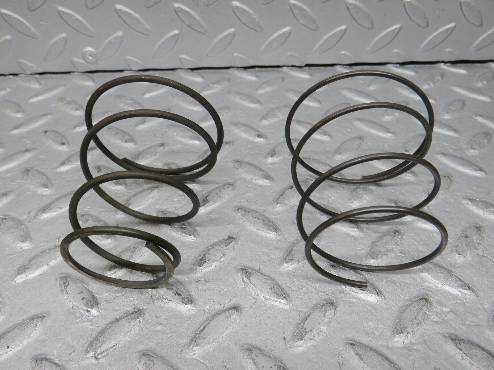 36421 Mercedes-Benz R107 450 Automatic Gearbox Piston Spring Set 722.002