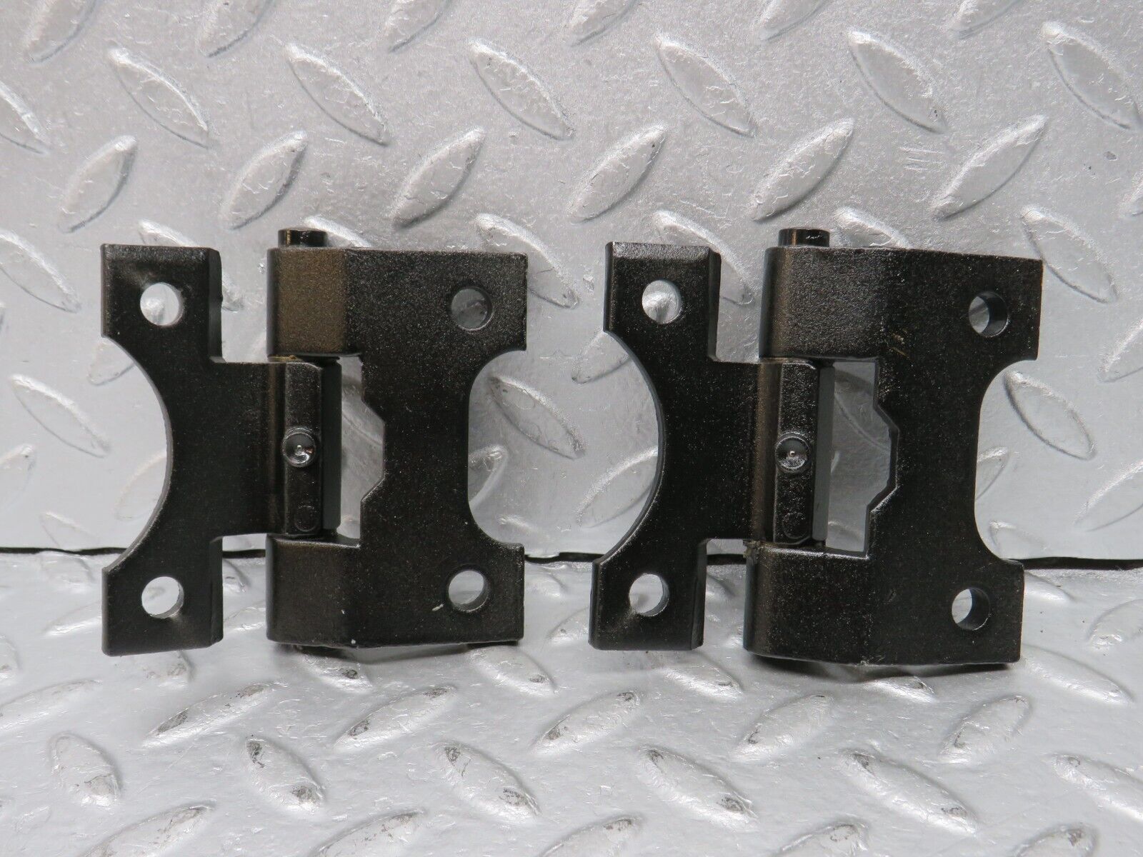 39235 Mercedes-Benz R107 500SL Door Hinge Left Side