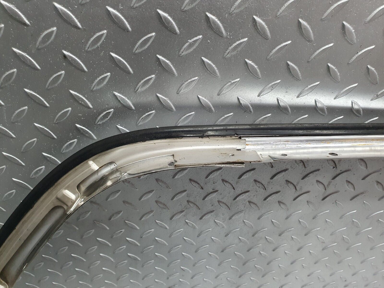 44199 Mercedes-Benz C123 230CE Coupe Roof Chrome Moulding Trim Left Side